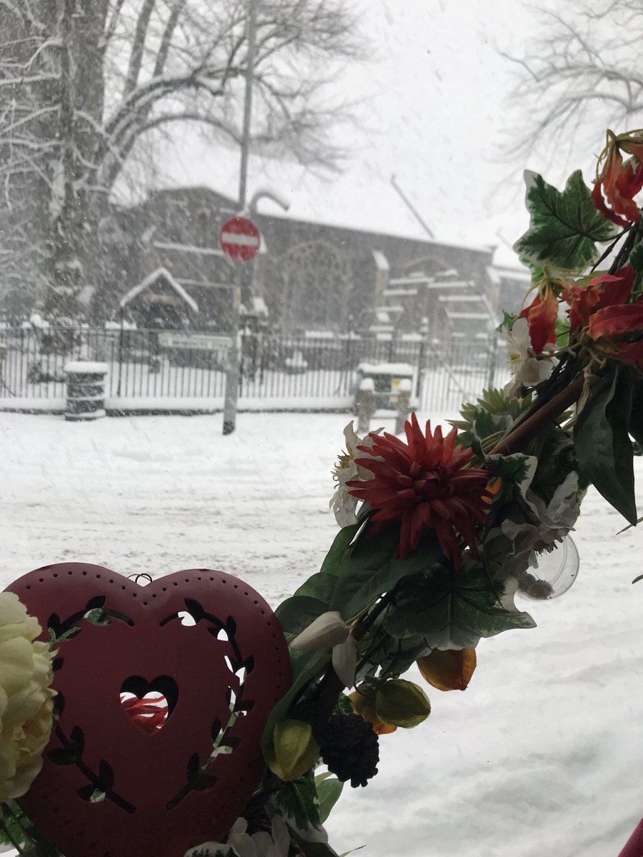 housecafe52's tweet photo. We’ll be closed today due to the snow! Sorry folks! Stay safe everyone ❄️❄️ https://t.co/v3ym3mlPKU