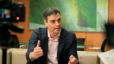JessClochard8's tweet photo. .@sanchezcastejon en la entrevista de @elconfidencial : "Es evidente que la legislatura está acabada, que PP y Cs, en está guerra fría en la que están inmersos han hecho prisionero a España, han detenido a España" https://t.co/su50066iyC https://t.co/X39ndiapSu