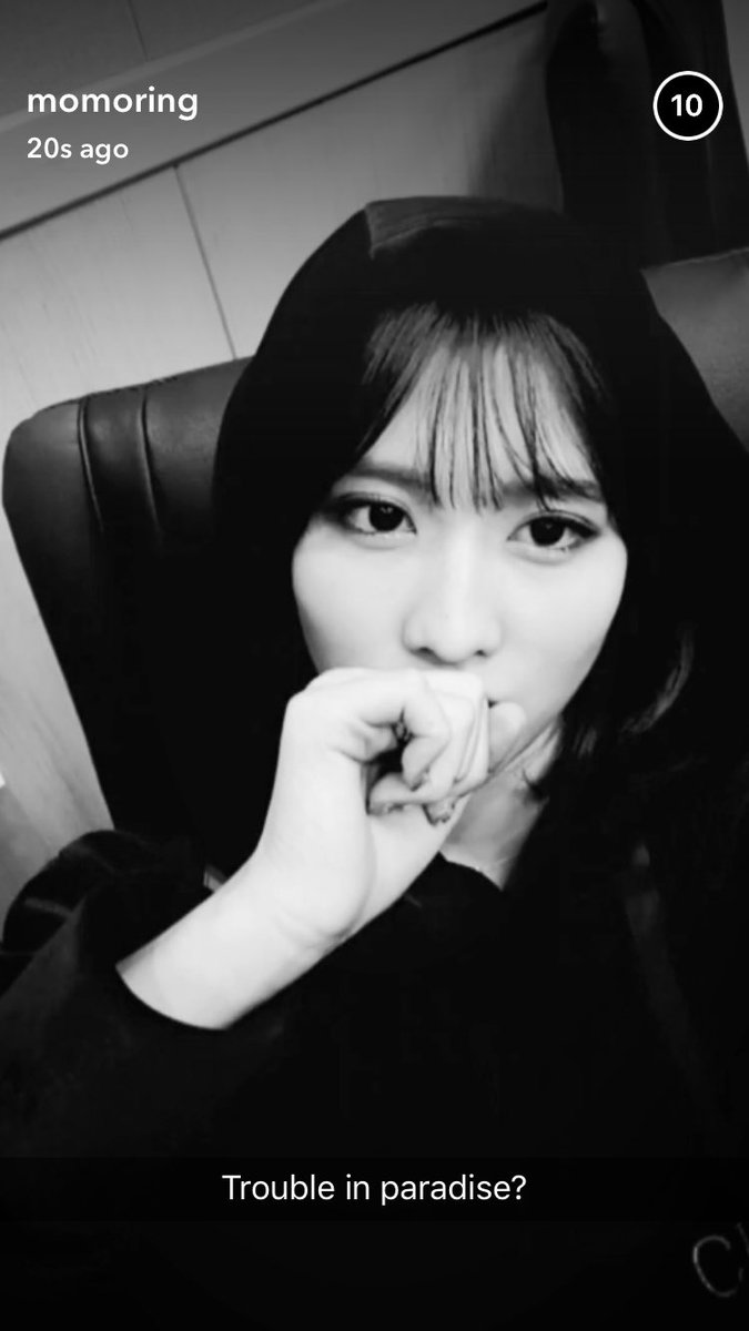 「ᴍᴏᴍᴏ sɴᴀᴘs sᴀɴᴀ」        “𝚜𝚑𝚞𝚝 𝚞𝚙.”