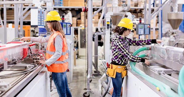FranceTravail's tweet photo. [#emploi] #Mixité des métiers : "il y a un gros travail à mener sur l’#orientation, les préjugés, la manière dont on aborde les différents secteurs d’activités" (@micheltardit ) ➡️ https://t.co/RkhtbbtKsq via @Modes_dEmploi cc @Le_CIDJ https://t.co/iWhYmjMq69