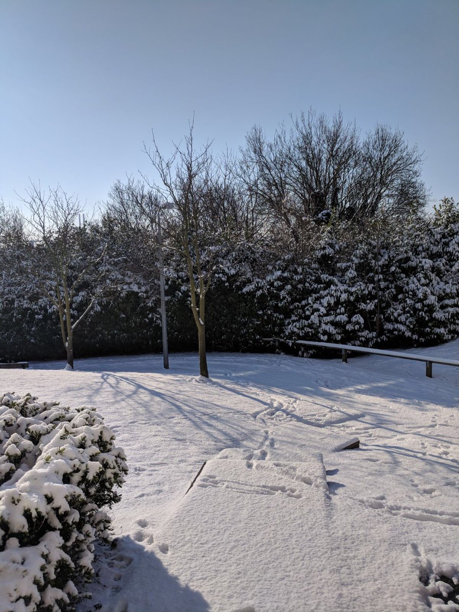 hallmeadgeog's tweet photo. The Beast from the East has truly arrived! The polar air mass that usually brings dry but cold conditions has changed its track, over the North Sea, bringing all this ⛄️ #timeforgeography #BeastFromTheEast #geographynerd https://t.co/X1Jk8JBykQ