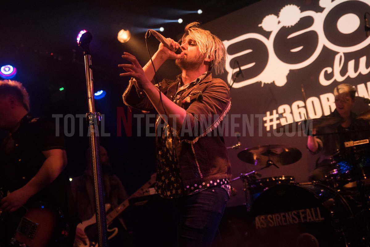 #photogallery - #totalntertainment joined <a href="/AsSirensFall/">AS SIRENS FALL</a> , <a href="/DeadlockSaints/">Deadlock Saints</a> , <a href="/Stand_Alone_UK/">Stand Alone</a> and <a href="/KillTheSilence/">Kill The Silence</a> at the <a href="/360Clubleeds/">360 Club</a>  for the first #360raw night. Check out our review and photos here: ow.ly/5vJr30iF6l4