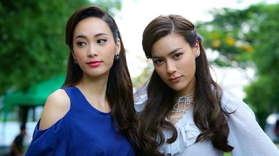 PearPitcha's tweet photo. #คมแฝก #คมแฝก2018 

#pearpitchapa #mark_prin #kimmy_kimberley #supassra_sp #alexrendell #ployptk https://t.co/FrzG5TL7QM