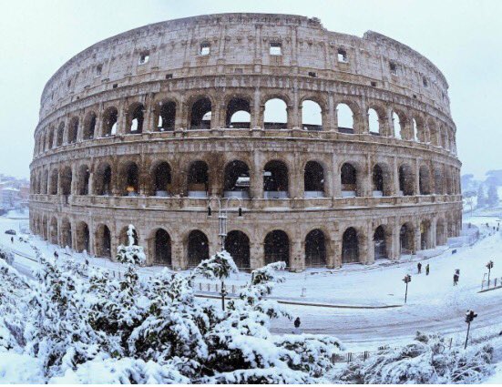 CitaliaTrade's tweet photo. A very unusual sight for Rome this week! ❄️ 

It's the last day of our FREE excursion offer, don't let your clients miss out on seeing more of Italy, for less! 

Call our Italy Experts on 01293 762411 for further details 🇮🇹

#Citalia https://t.co/yArPCTJxaY