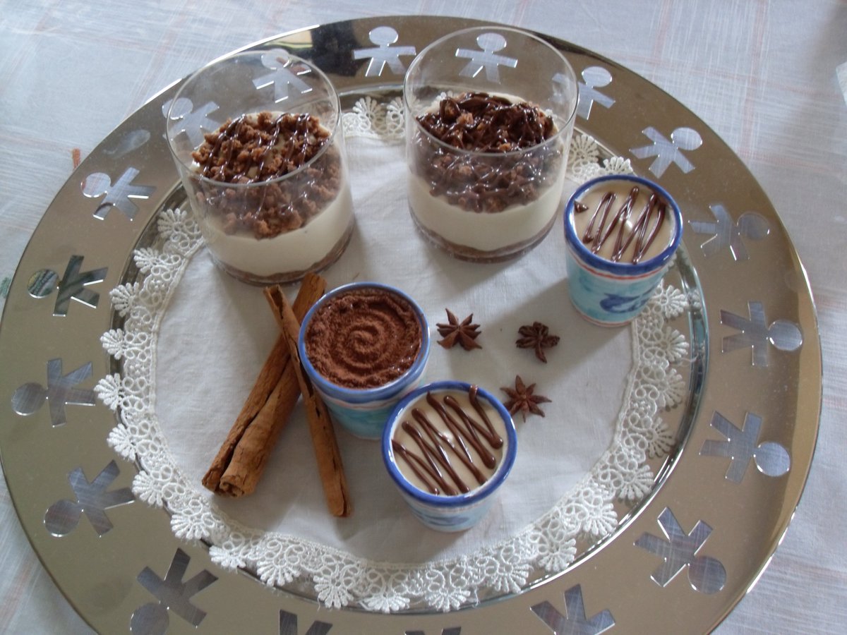 Anche oggi tanta voglia di #DOLCE! La mia personale interpretazione della "sbriciolata caffè e nutella", io la faccio in #monoporzione, più pratica e veloce da servire!
Pronta la mia #pausacaffè!