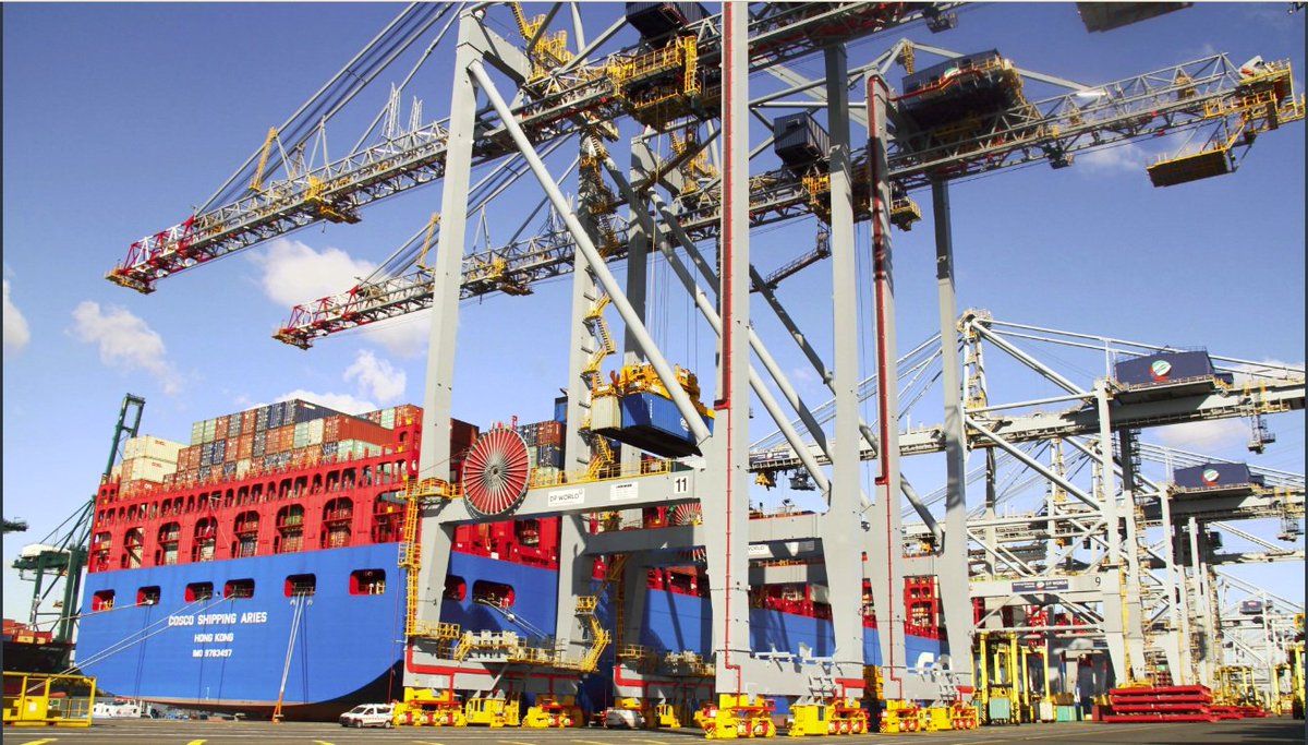 IpsHydraulics's tweet photo. Nice to see #hydraulics designed and manufactured by us working hard on #liebherr #stscranes @DPWorldAntwerp . equipped with our #hydraulic #cylinders, #hydraulicpowerpack and #manifold  with #sunhydraulics and #boschrexroth #hydraulicvalves https://t.co/Fg0xJbQ4Nd