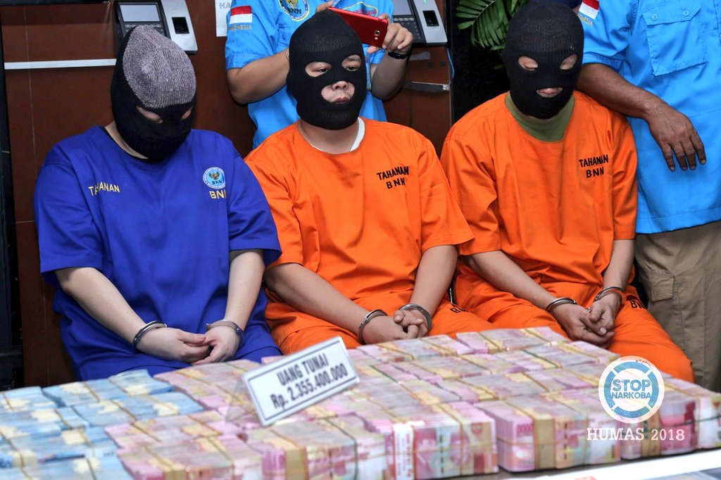 BNN, PPATK, OJK dan Bank Indonesia konferensi Pers pengungkapan Kasus Tindak Pidana Pencucian Uang (TPPU)* yang bersumber dari kasus narkotika jaringan Togiman, Haryanto Candra dkk, dengan nilai transaksi mencurigakan sebesar ±Rp 6,4 Triliun.(28/2) #stopnarkoba