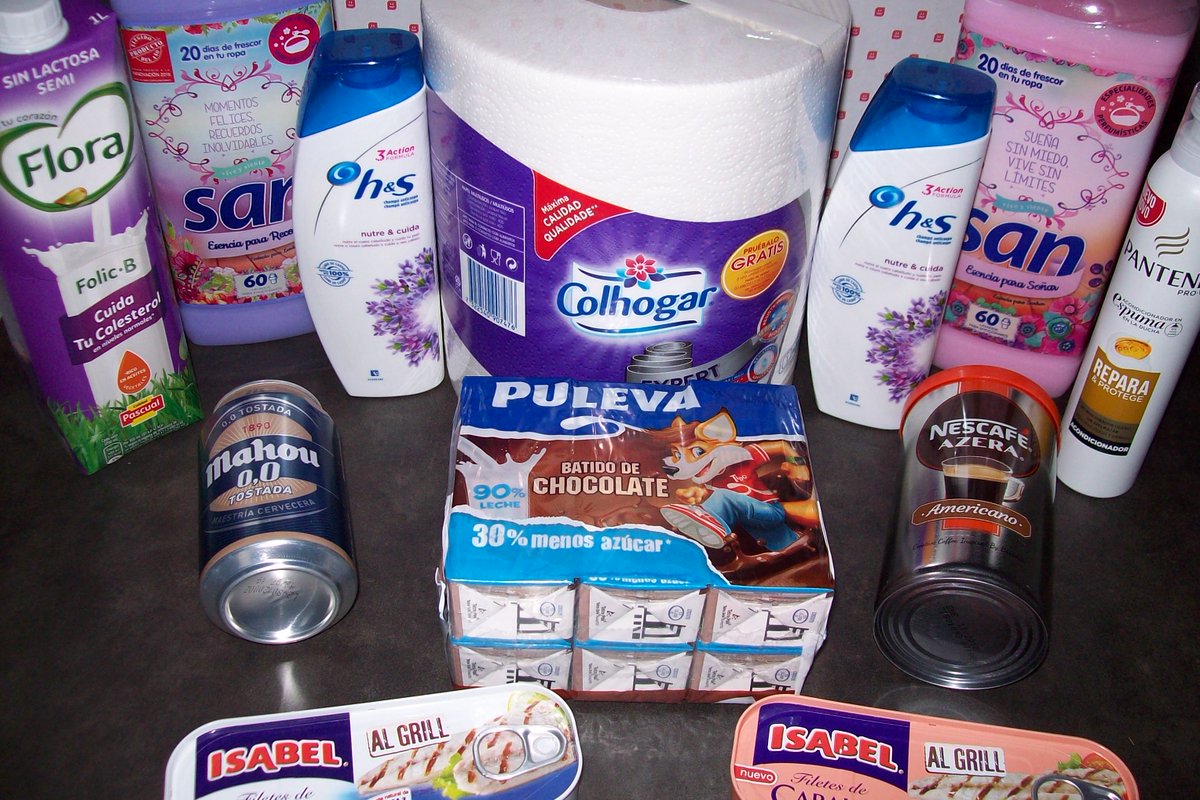 nomis_48's tweet image. Feliz día amig@s!! Hoy os traigo el unboxing de mi #TestaboxPDA
Si tú también quieres probarlos puedes pedir tu #TestaboxPDA  desde el link que encontraras en mi blog. Si es tu primera caja, tan solo pagaras por ella 8,99€. #testabox @TestaBox  goo.gl/TLz5Zs