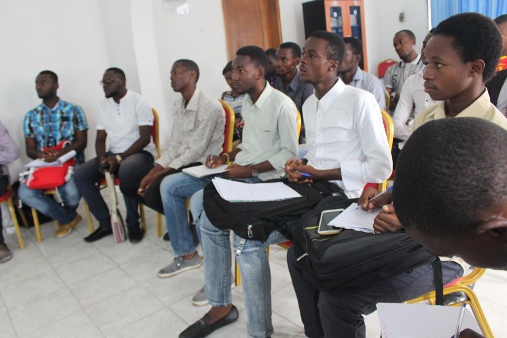 habariRDC's tweet image. Quelques images du dernier #CaféBlog sur la recherche des bourses d&apos;étude sur #Internet.