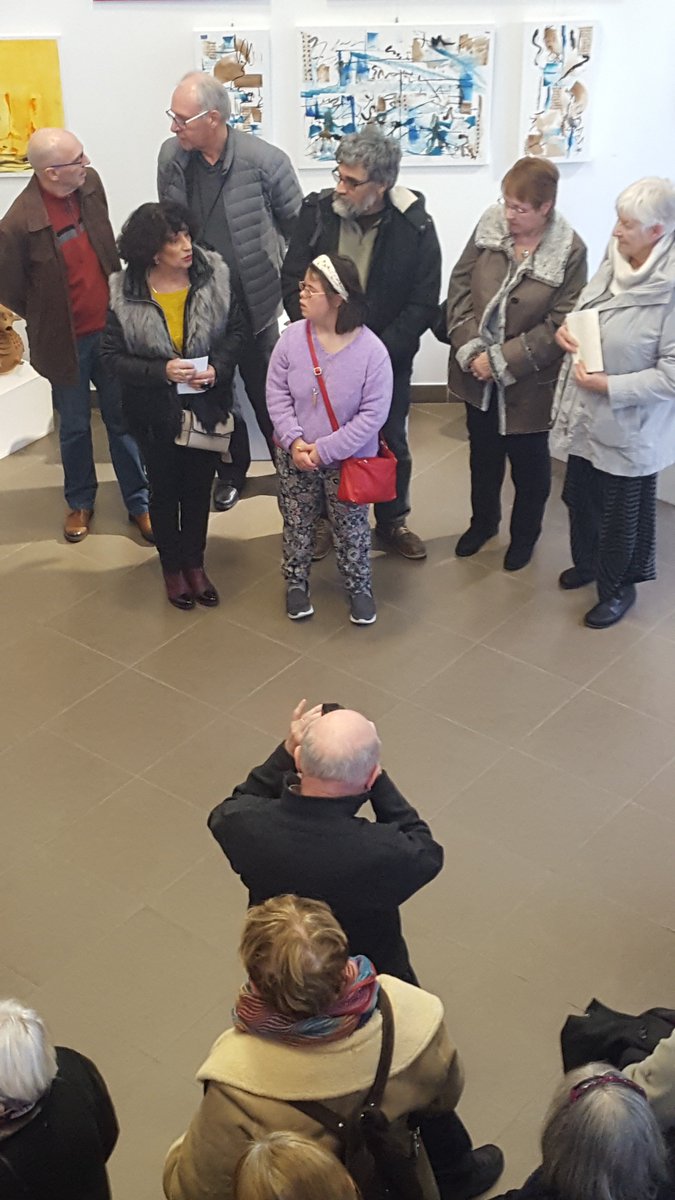 MDAbarcares's tweet photo. Très beau Vernissage ce 9 février dernier, les associations culturelles barcarésiennes étaient à l'honneur ( ACB- Club photo- Artiste aux Barcarès) Aquarelle Poterie peinture et photo ont également accueillit la jeune Emmanuelle Barbier en tant qu'invité d'honneur et ses mandalas https://t.co/4cGrkmjL0q
