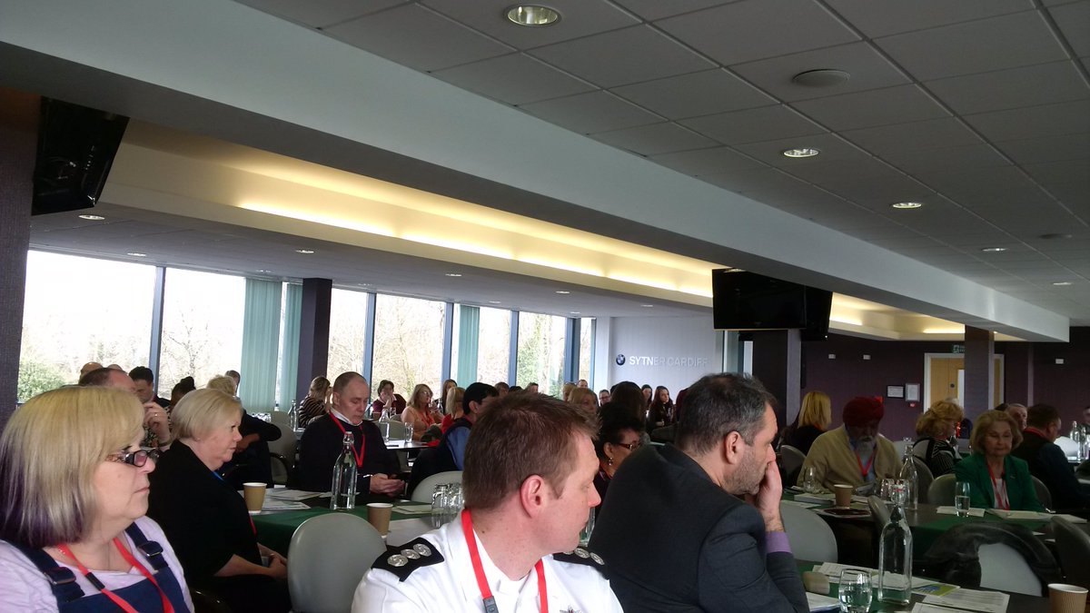 #steadyonstaysafe speaking at National UK conference today. Great turn out from UK. @SWFireandRescue