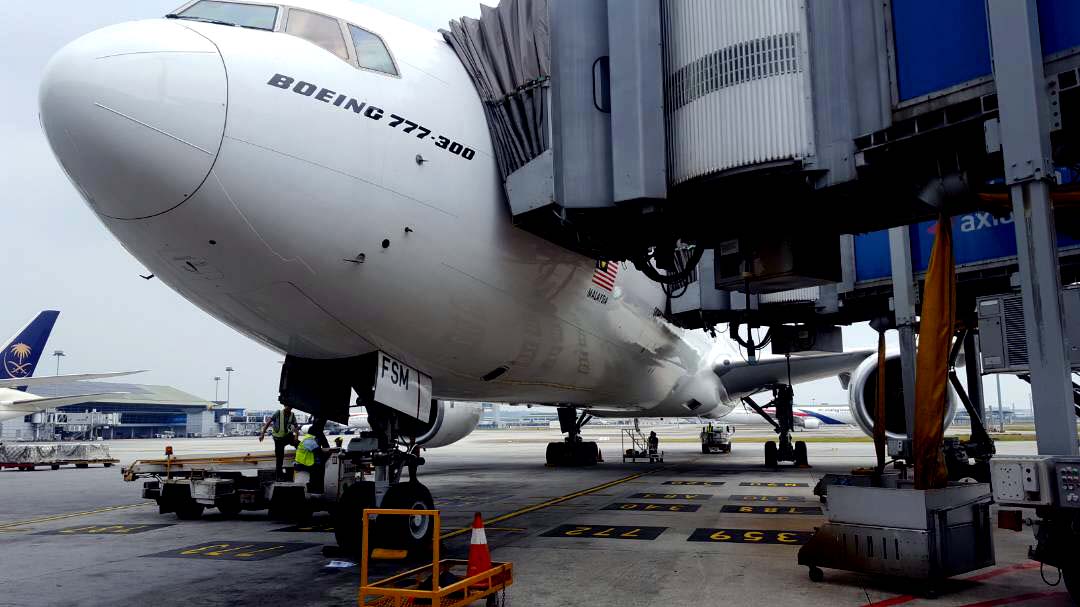 FlyglobalC's tweet photo. Our first Boeing 777-300, 364-seater, departed KUL this afternoon. The -300 series is a first-of-type aircraft for Malaysia. Destined for Dhaka, she will be on an ACMI lease with Biman Bangladesh Airlines. TQ to everyone for your hard work! #chaviation #skylinerav #aviator_aero https://t.co/ZJO7bMHBN9