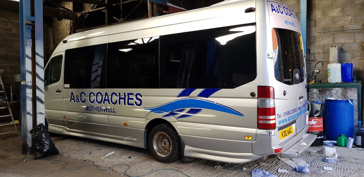 Looksuniquesign's tweet image. Another bus done yesterday for A&amp;amp;C coaches the blues really stand out on the silver #oracal #busgraphics #MercedesBenz #vinyl