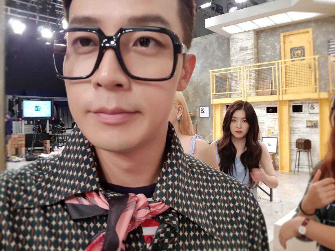 alvolo43's tweet photo. 지나가는 모습 아무렇게나 찍지 말고 셀카 찍어달라고 양해를 구하세요 쫌 https://t.co/B707rAPPhe