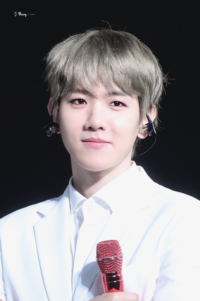 knockknock0408's tweet photo. [HQ] 180210-180211 BAEKHYUN cr.BUNNY
https://t.co/7QH4AIsXCz
https://t.co/LJJBgwi7KN

#BestFanArmy #iHeartAwards #EXOL @weareoneEXO https://t.co/SyTaTfkUdj