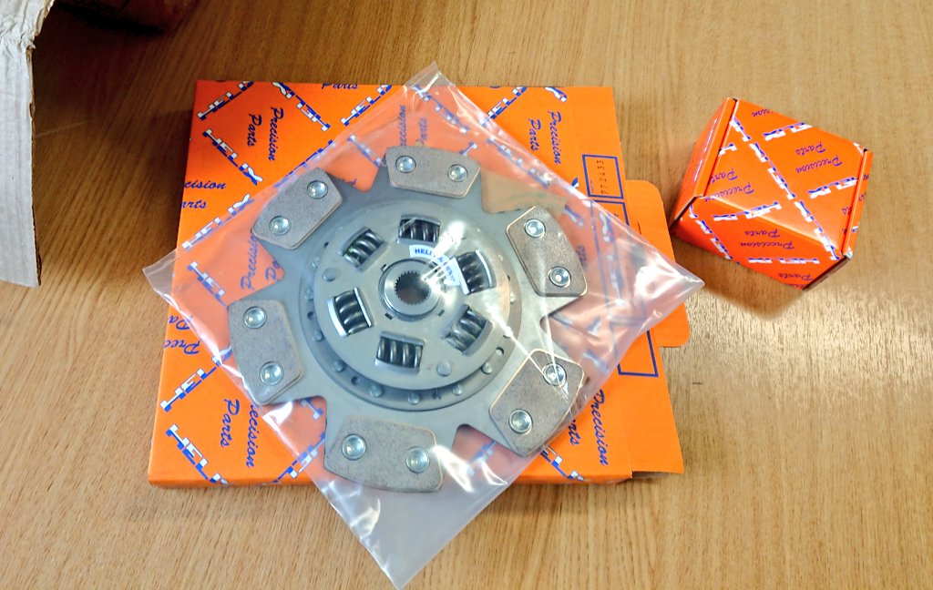 And more bits! Thanks @Lohen. Stuff arriving every day in time for DN19. <a href="/Ringweekends/">Dᴀʀʀᴇɴ Langeveld</a> #dn19 #mini