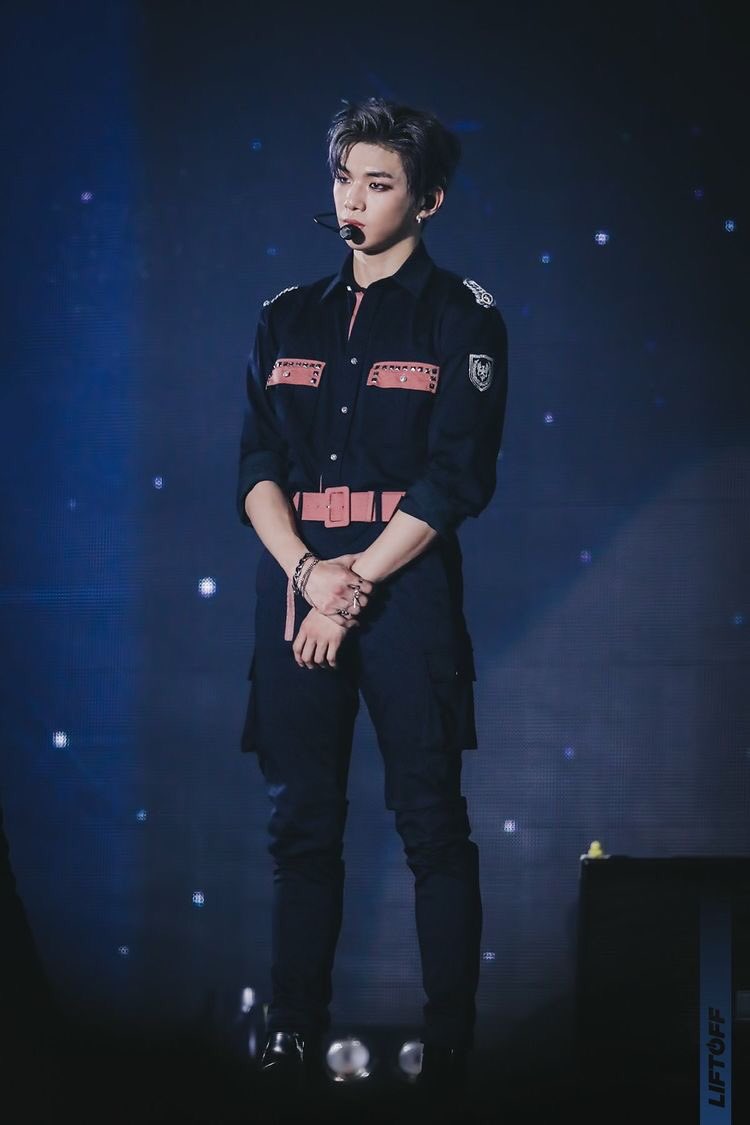 goingdada's tweet photo. ตั้งแต่เดมาชอบคอสตูมนี้ที่สุด ชอบมาก มันทรงพลังใส่แล้วดูผัว อยากได้เทอทุกวินาที https://t.co/j6ItpR5HEz