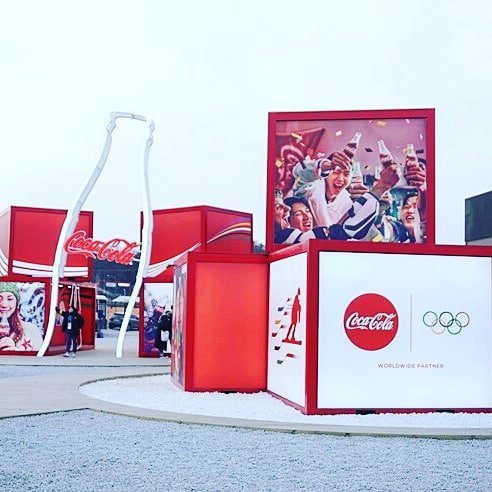 Beautylogs's tweet image. #평창올림팍플라자 #한전 홍보관
 ‘스마트 에너지 시티, 평창에 펼치다’라는  스마트한 미래 에너지 세상을 영상쇼와
VR(Virtual Reality) 체험 공간에서는 관람객들이 바이애슬론, 알파인스키, 봅슬레이 등 동계올림픽 종목 선수가 되어 해상풍력과 태양광 등 전력설비를 체험할수 있다.