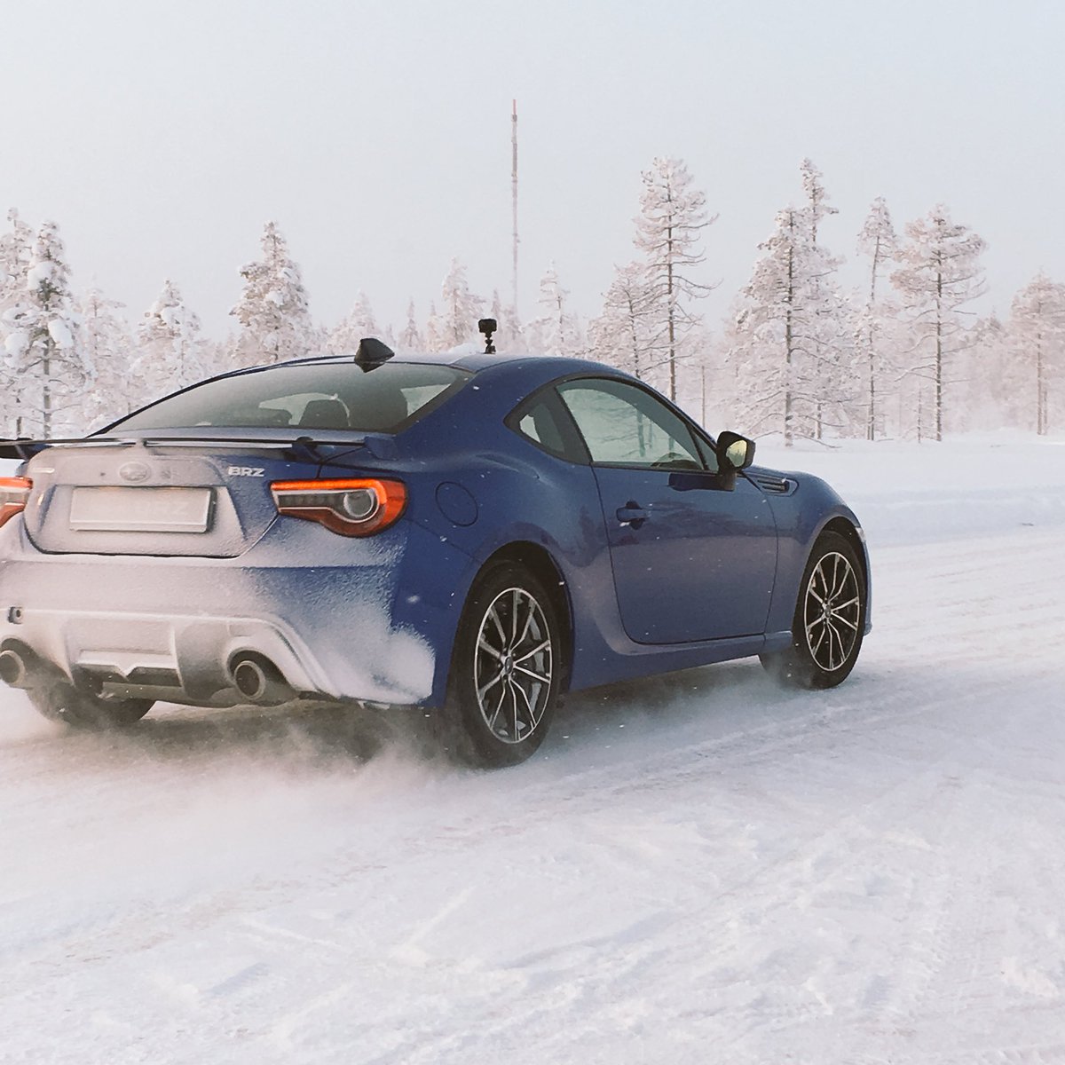 Hope you’re all keeping toasty and warm! For those of you braving the #BeastFromTheEast in your Subaru’s, keep safe and send us your snaps! #Snowbaru