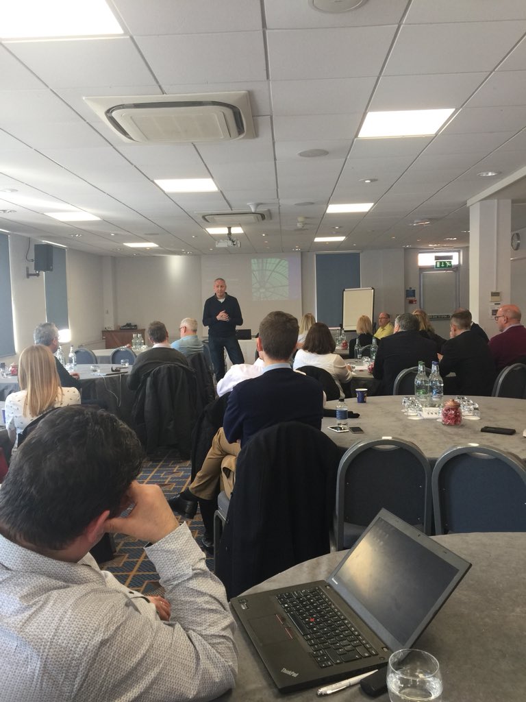 Ian_DMoore's tweet photo. .@dave1walsh opens #spectrumofsuccess talking #sds and 2017 outstanding results https://t.co/Oj0lLjKeDM
