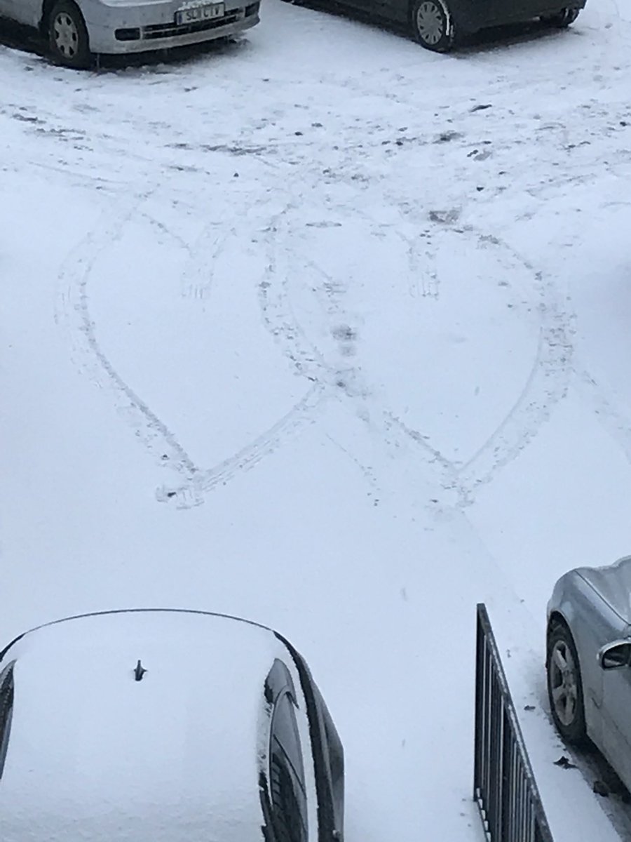 janiedevlin's tweet photo. No flowers? Say it with snow....... #BeastFromTheEast scotland https://t.co/bbr9bhdo2b