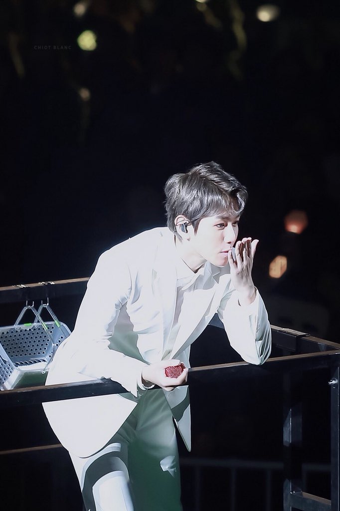 knockknock0408's tweet photo. [HQ] 180203 // 180223 BAEKHYUN cr.시오블랑
https://t.co/7ggYWw0P55
https://t.co/wsCYXUTSUj
https://t.co/EZqj7AWgDP

#BestFanArmy #iHeartAwards #EXOL @weareoneEXO https://t.co/PIRYdgG4cG