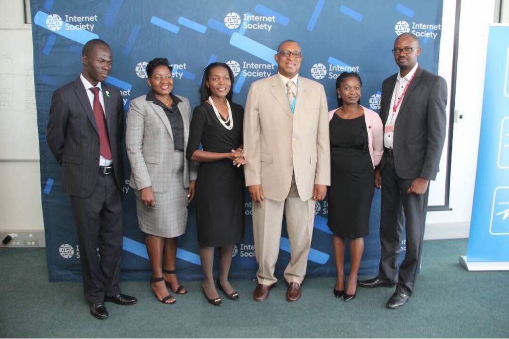 ISOCNamibia's tweet photo. Sincerely grateful to have had the Presidential Advisor on Youth & Entrepreneurial Matters Ms @daisrym to have come sit in, observe & interact with the youth at #YouthCommNamibia Thank you for believing in the #DigitalFuture & the youth’s role in it. Continue to #ShapeTomorrow https://t.co/huGU8gl6yp