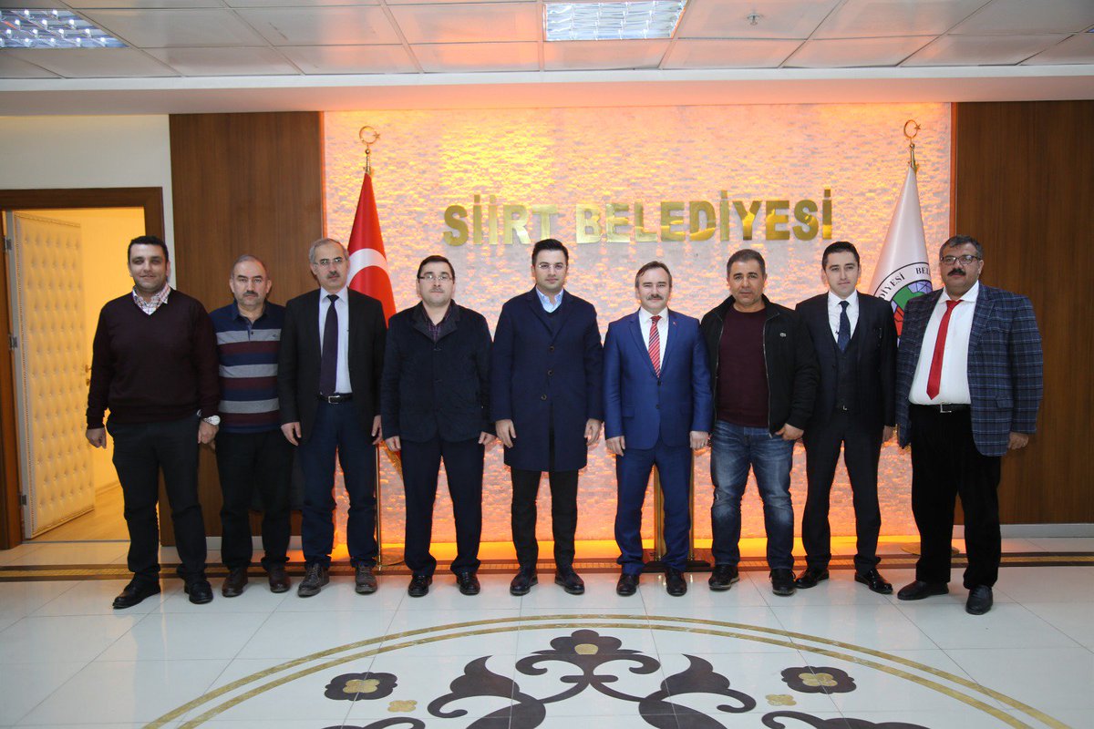 İstanbul Büyükşehir Belediyesi Ağaç ve Peyzaj Genel Müdürü Sayın Faruk Kacır ve beraberindeki heyet, Başkan Vekilimiz Sayın Ceyhun Dilşad Taşkın'ı makamında ziyaret ettiler.