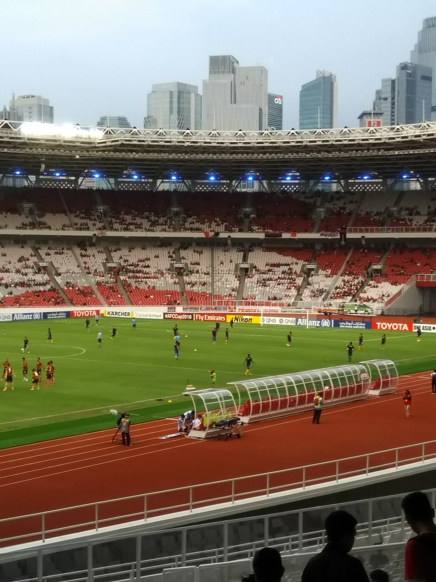 labbola's tweet photo. Suasana warming up kedua tim
@Persija_Jkt @TRFCStags
#AFCCup2018 #AFCCup #PJAvTAM https://t.co/nosBUlSoAt