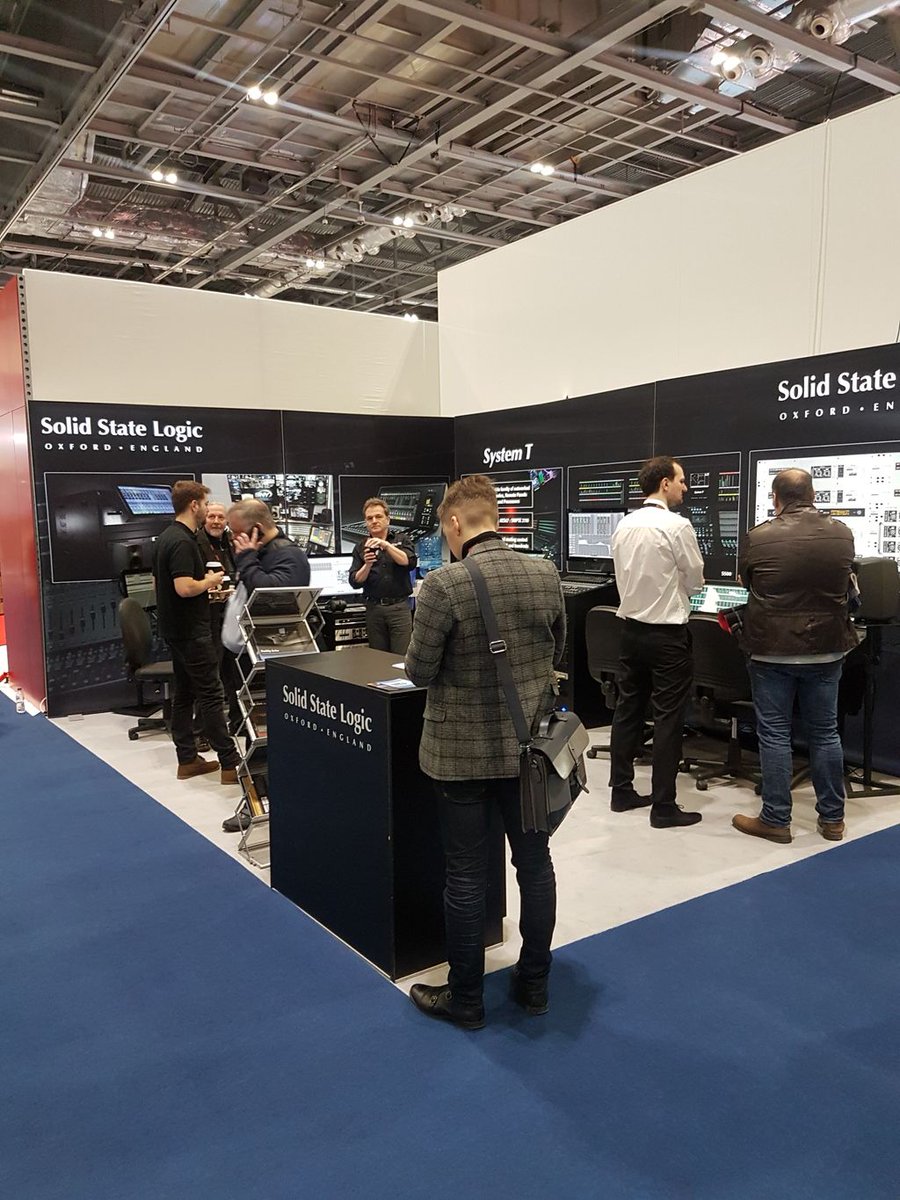azulefinance's tweet image. Great to see the #systemT at the @solidstatelogic stand at @BVExpo.

 #BVE18 #AzuleFinance