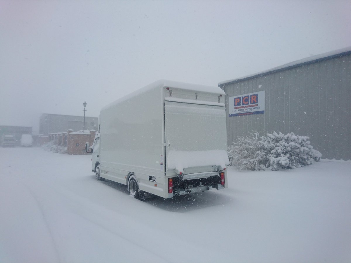 Finished <a href="/FusoTruck/">Mitsubishi Fuso</a> trying to hide in the snow from @IntercountyMB built by Lincoln commercial bodies with a <a href="/DhollandiaInfo/">Dhollandia taillifts</a> taillift.  <a href="/MovacGroupLtd/">Movac Group Limited</a> <a href="/StatGun/">STATIC SOLUTIONS LTD</a> #snow