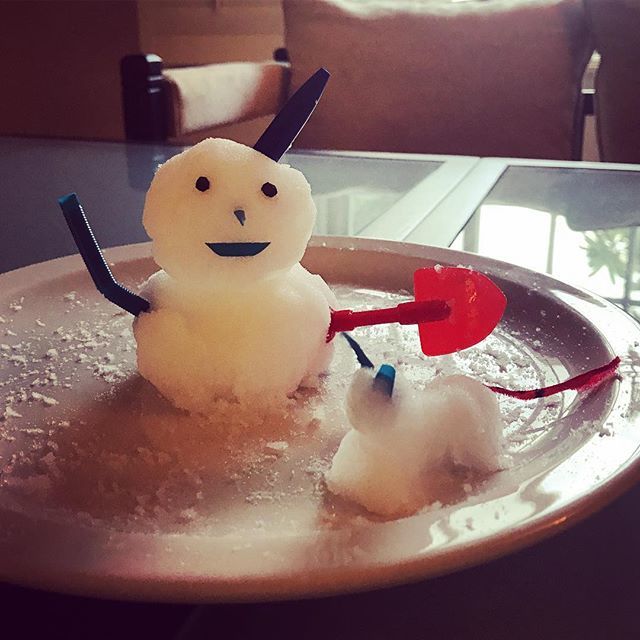 Éste será el único muñeco de nieve que haré este año😜 This will be the only snowman I’ll make this year…🙈😆 #LaNieveEnValladolidEsPuraQuimera #Snowman #Minisnowman #MuñecoDeNieve #PursueHappiness #FunnyThings #LiveTheLittleThings #EnjoyTheMoment #Phot… ift.tt/2FCWXZ3