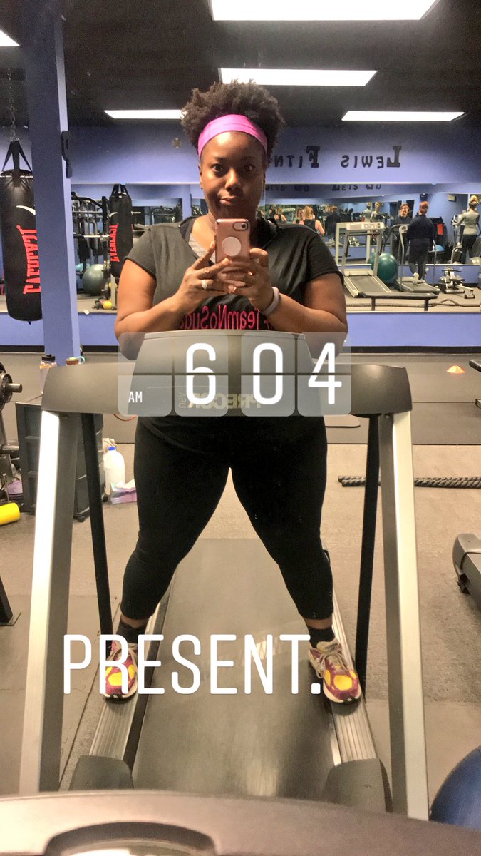 BrigidaMack's tweet photo. REALLY wanted to phone it in. #butImhere #Leggoooo #6amclub https://t.co/hjB9araIxG