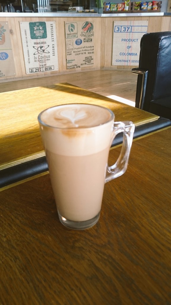 It's might be freezing outside but we're nice a warm in the cafe. Why not come and enjoy a Latte? 😍 #coffee #BeastFromTheEast