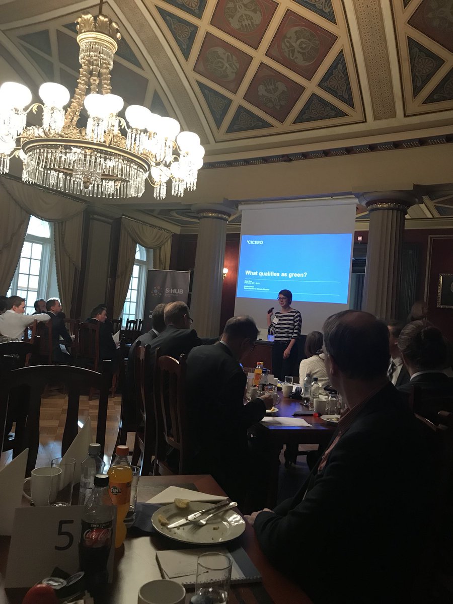 Vi er hos @osloboers idag. #greenbonds er på agenda <a href="/SHub_No/">Sustainability Hub</a>  <a href="/CICERO_klima/">CICERO - Center for International Climate Research</a> <a href="/SEBGroup/">SEB</a>