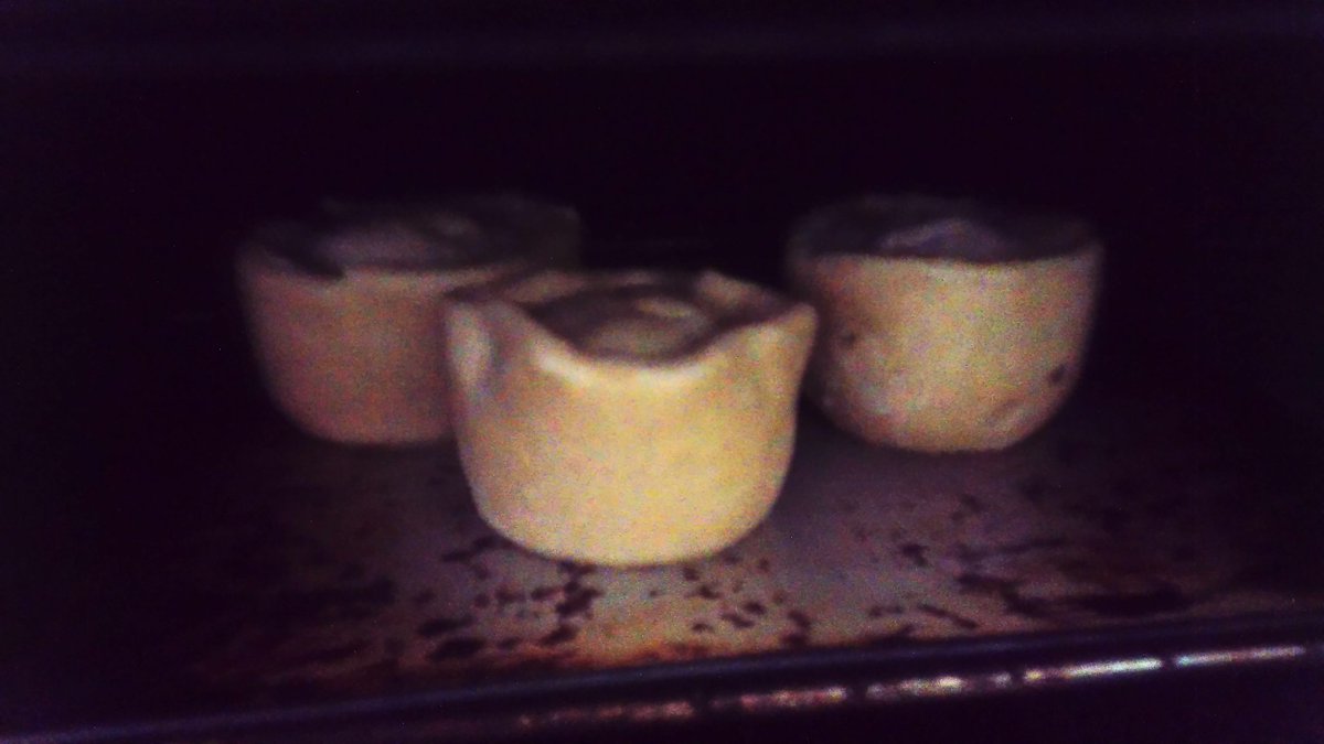 What The Dickens! tweet media