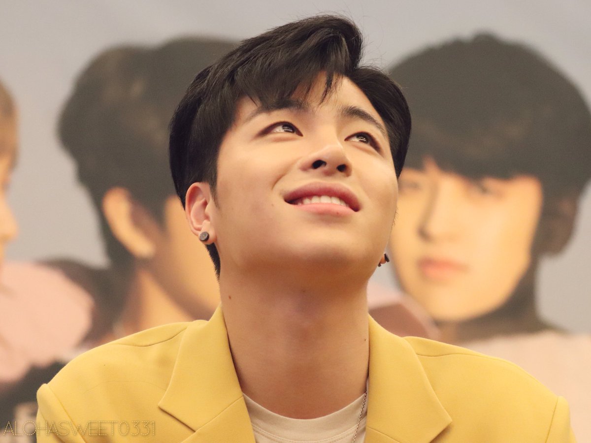 20180225

You look very happy♡♡♡
Your smile makes
everyone happy♡♡♡♡♡

#iKON #아이콘 #준회 #구준회 
#JUNE #junhoe #ジュネ