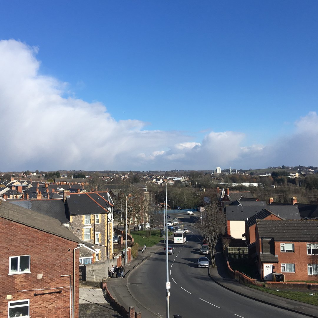 Ben_FourWalls's tweet photo. What snow?! We love to sell and let properties in the beautiful Vale of Glamorgan - here in Barrybados™ the sun always shines (even though the temperature is more like Barrytarctica). This is the glorious view from a recently let flat on Holton Road, Barry. Stay warm everyone! https://t.co/4mpt7FNRG4