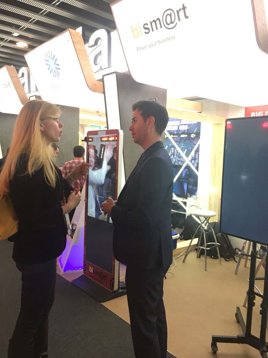 Bismart2009's tweet photo. Acércate a probar la intelligent shopping experience en nuestro stand en el #MWC18! Nos encontrarás en la Congress Square CS20 Hall 5 en el Pabellón Catalonia (stand 20) #MWC2018 #BigData #Bismart #IntelligentVideoWalls #AI #ShoppingExperience #TargetedLiveAds https://t.co/k4cxVTylzT