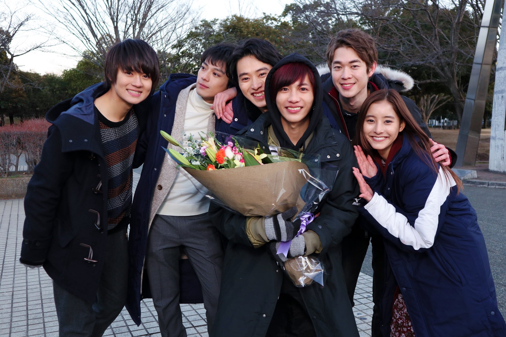 DXHpFlIUQAALRm9.jpg:large