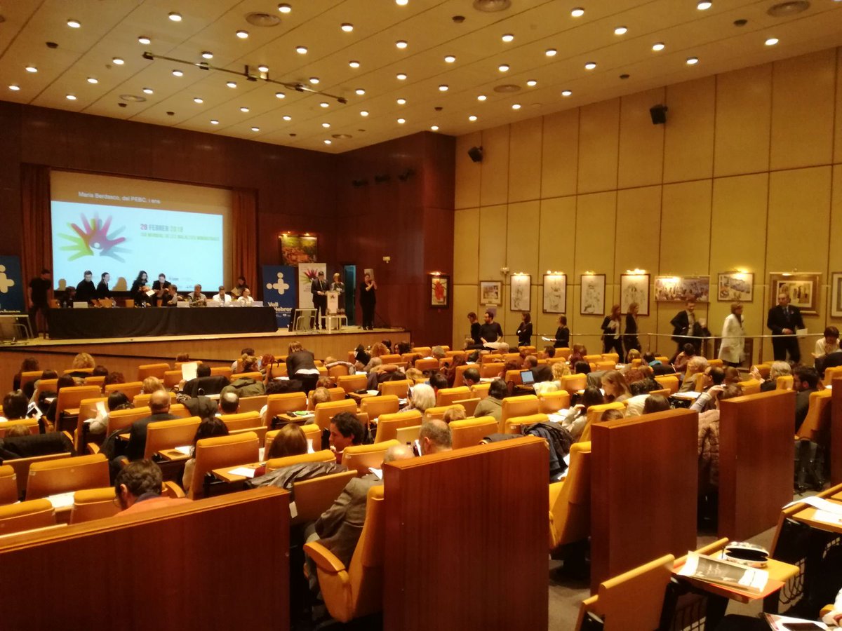 Federacion_ASEM's tweet photo. Acudimos a las Jornadas sobre Enfermedades Raras organizadas por el Hospital @vallhebron por el #DiaMundialEnfermedadesRaras 
#rarediseasesday https://t.co/XS3irumdFM