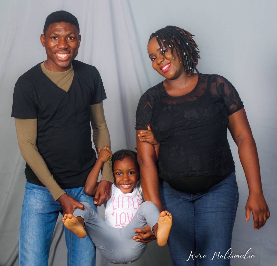 KoreMultimedia's tweet photo. Your kids will become who you are; so be who you want them to be.
#family #familyphoto #kids #lagosphotographer #videographer #koremultimedia https://t.co/xDYvb1a7b3