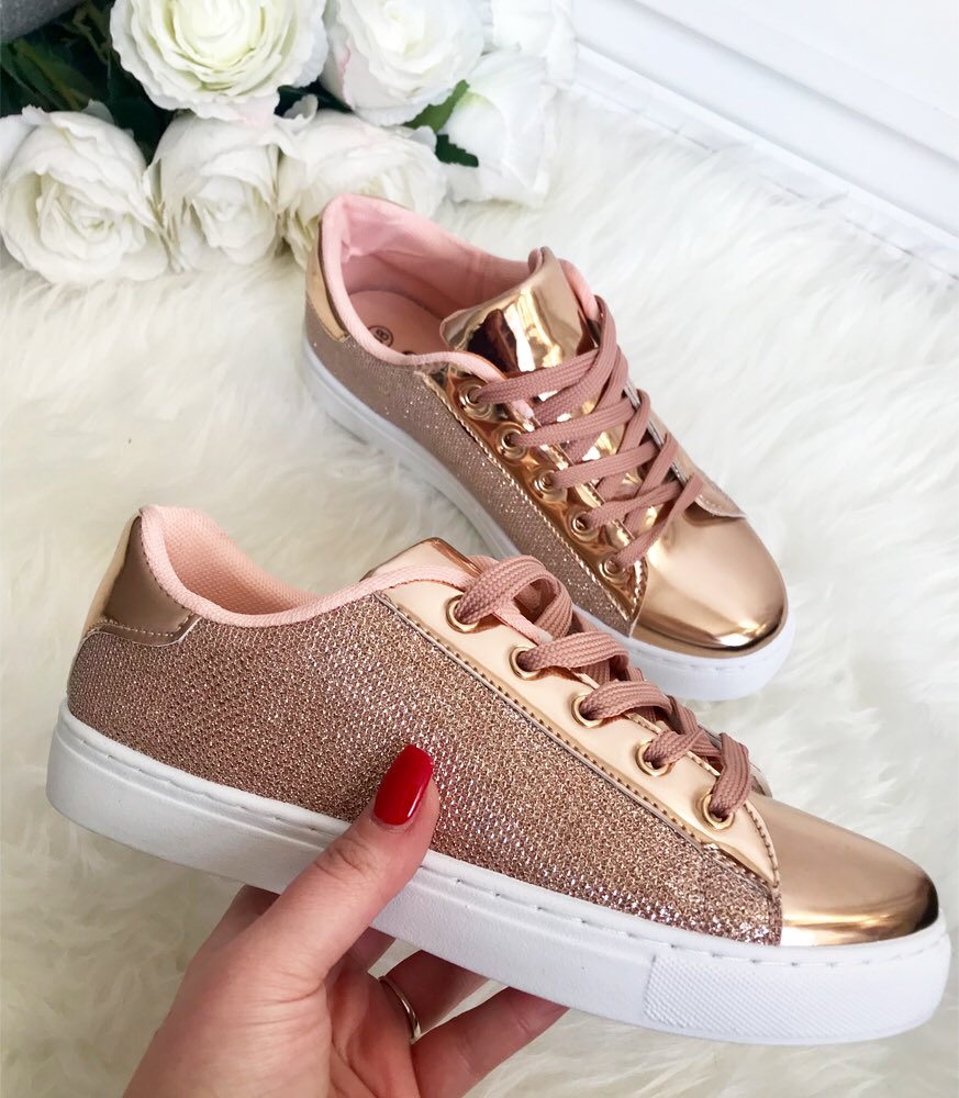 bbsaccessories1's tweet photo. New arrivals 
Rose gold trainers £14.99
SHOP: https://t.co/dV8p1LnLCX https://t.co/s8wJfTUPyO
