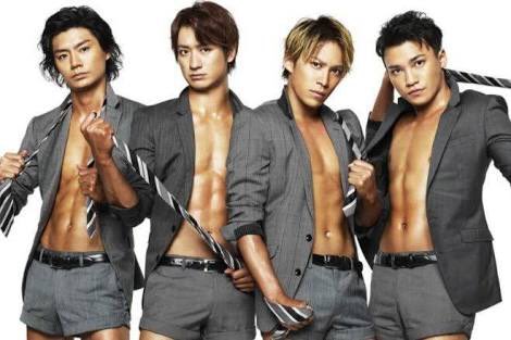 1000__kento323's tweet photo. 最後千賀さん泣いたのね😭
舞祭組村完走おめでとう!
お疲れ様でした💙💜🧡💚
中野入れてよかった〜♡
千賀さん、最高にかっこよかった😍
次はツアーかな?
千賀さんに会えるの楽しみにしてます💙
#お疲れ様
#舞祭組のわっと驚く第1笑
#完走
#千賀健永
#smyn https://t.co/gcIwAXlqDE