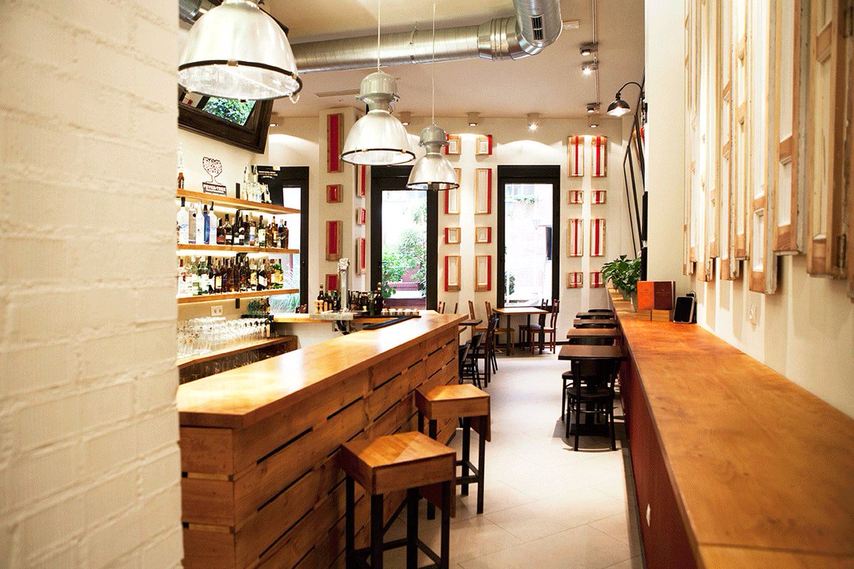kubaluevents's tweet photo. ¿#Locales increíbles en #Madrid donde tomar algo con tus #amigos? Hoy te hablamos de algunos de ellos en nuestro blog. ¡Y en todos puedes organizar tu fiesta con #Kubalu! https://t.co/bruyP82v5g https://t.co/3iOUhahZTm
