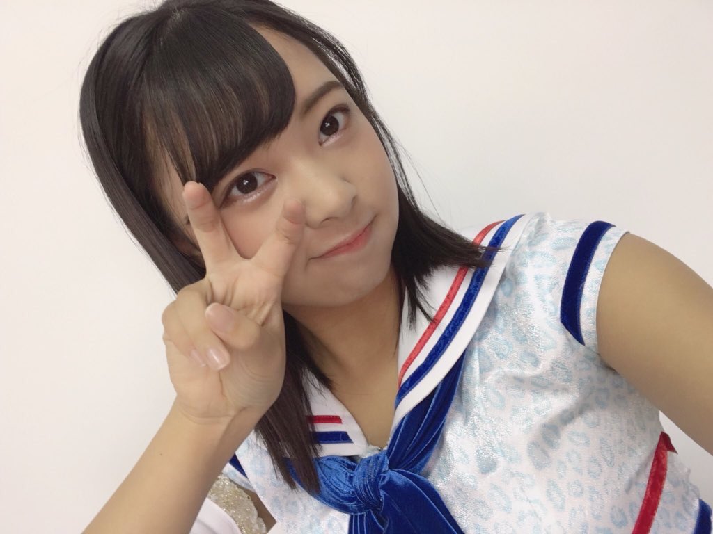 Wm_yHappy's tweet photo. #すずたんめーる 71

こんばんは🐰♡
今日は、寝落ちかわからない感じの所で起きました😝！
オーマイガー☺️💙笑 
おふしょっと📸？

実はお姉ちゃんの衣装 🤤💗 https://t.co/rW80Y1qjZV