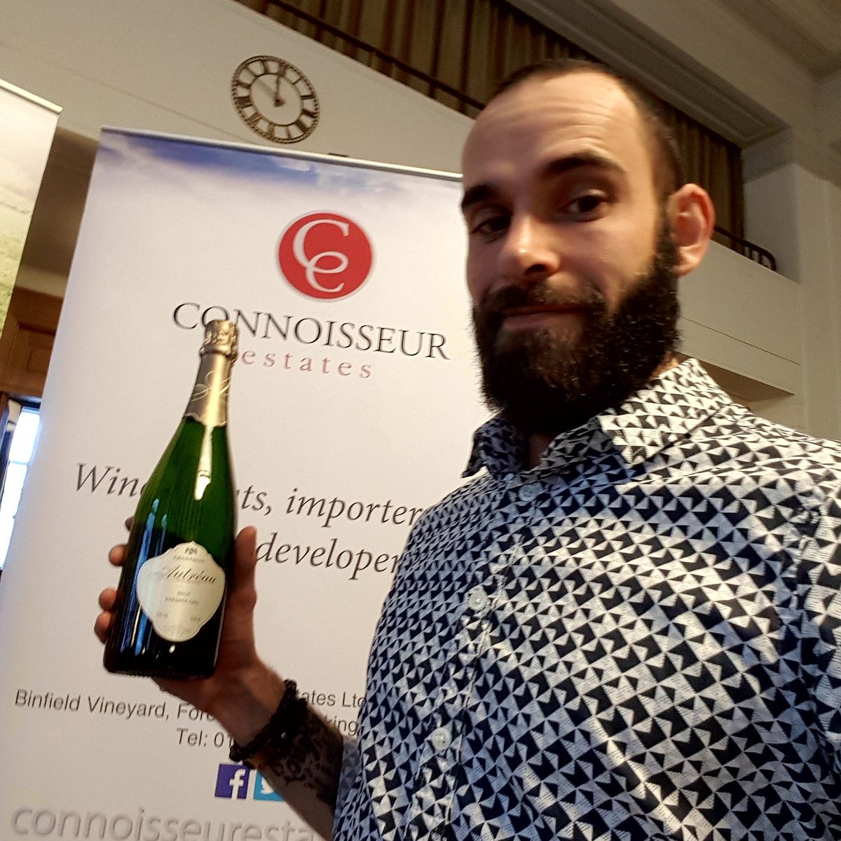 LaurentAutreau's tweet photo. Take the sames and play again @ London! 👍
#london #champagne #champagneautreaudechampillon #winefair #winelifestyle #champagnelife #travel #enjoy #connoisseurestates #autreau #wineporn #beautifullife #workhard #winetrade https://t.co/hqKlvYoCBT