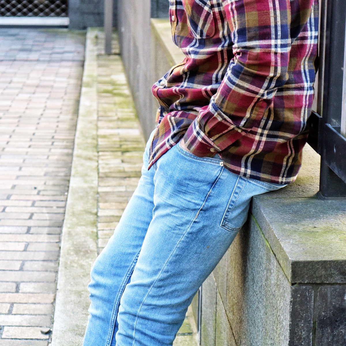 PeteGemmell's tweet photo. Stretch Skinny denim and check shirt details from @Topman A perfect pairing π
#TopmanDenim #TopmanStyle #Glasgow https://t.co/v5BjLUlk9m