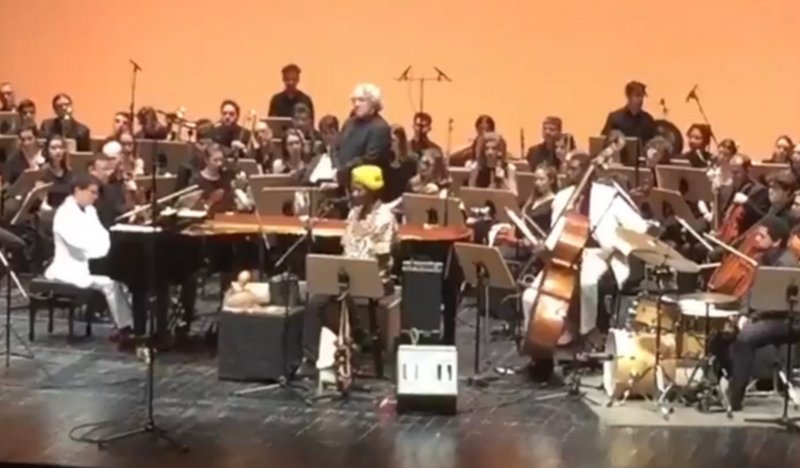 En #ActualidadUAX: "Los Teatros del Canal se rinden a la magia de Yoruba Suite, obra de nuestro profesor piano <a href="/rivero_pepe/">pepe rivero</a>". Magistral concierto celebrado ayer martes en el Festival de Arte Sacro 2018 bit.ly/2EZQ7Qn @ManuelBlancoT <a href="/CulturaCMadrid/">Cultura▪️Comunidad de Madrid</a> <a href="/ComunidadMadrid/">Comunidad de Madrid</a>