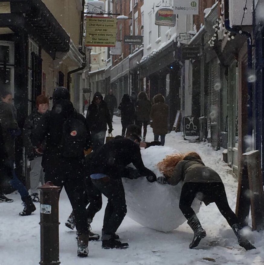 NorwichLanes's tweet photo. Flaking News: Giant snowball attack on Lower Goat Lane... https://t.co/G0FDUuWuiG